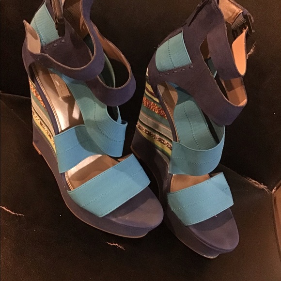 Rachel Roy shoe - Picture 2 of 3